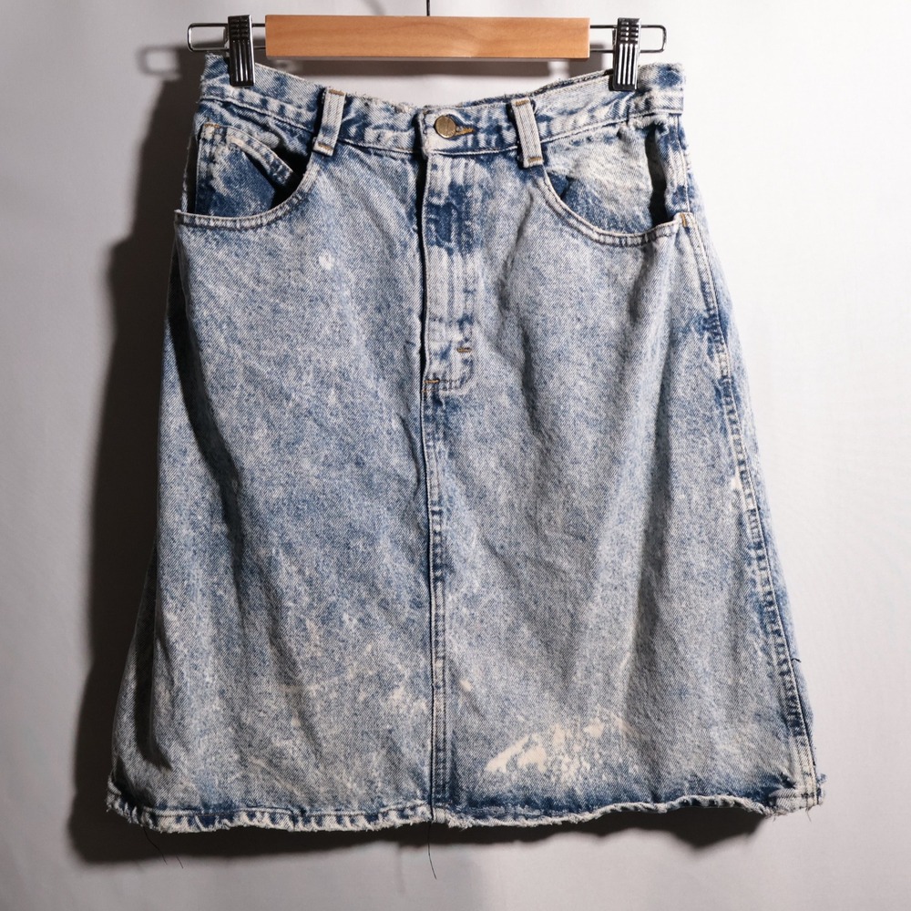 VTG Essentials Sport Acid Wash Denim Skirt Retro Rock Jean Skirt Sz 10 USA‎ Made